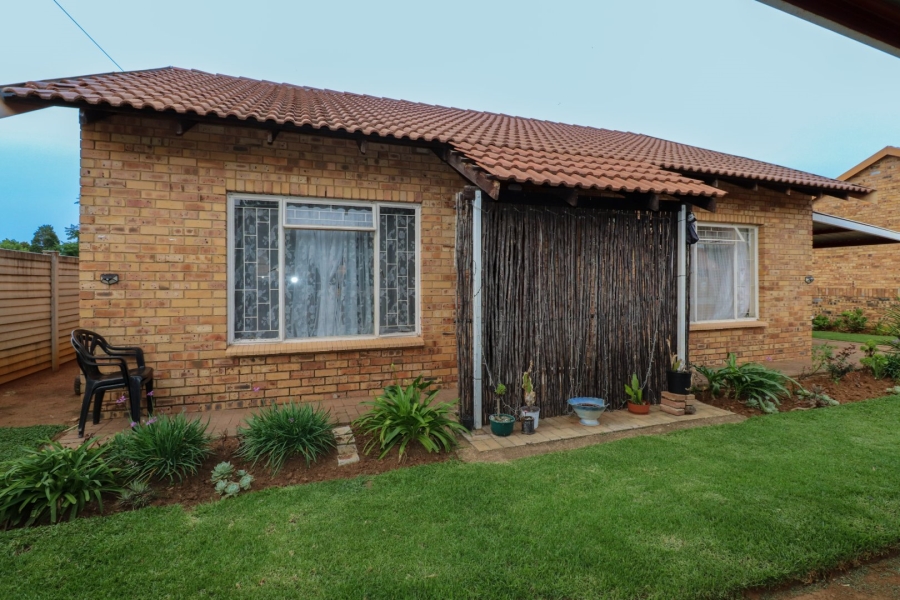 2 Bedroom Property for Sale in Meiringspark North West